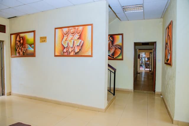 Deluxe Room 5